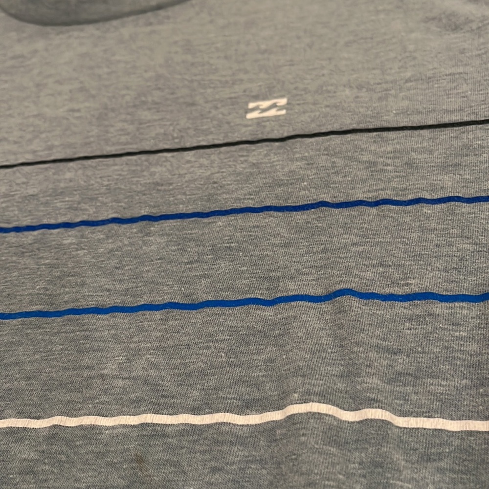 Billabong T-Shirt - Picture 3 of 4